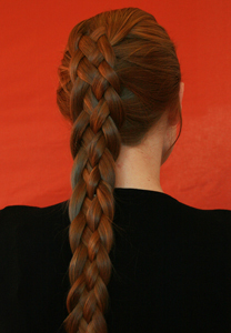 Zopf flechten 2 stränge haare
