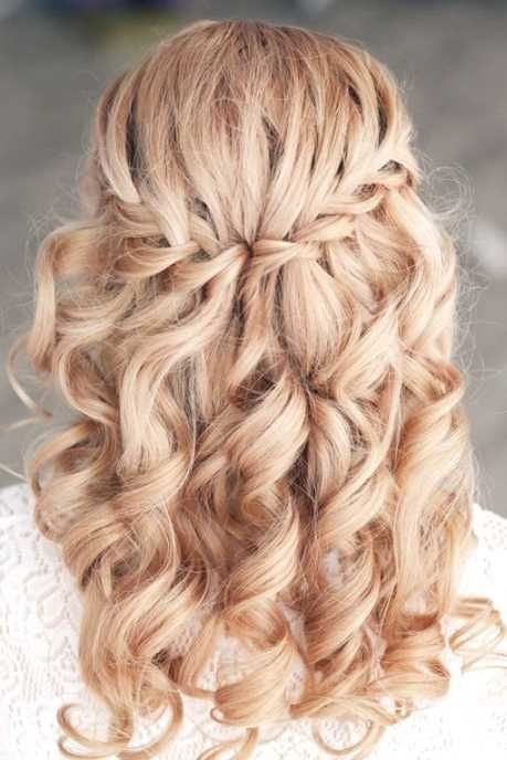 Frisur hochzeit offen locken