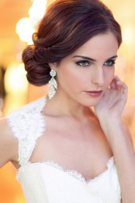 Frisur hochzeit seitlich