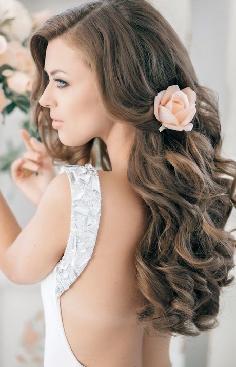 Frisur locken hochzeit