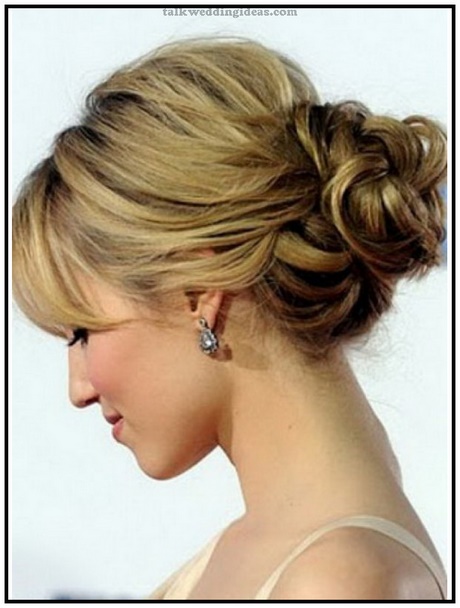 Hochsteckfrisur locken kurze haare
