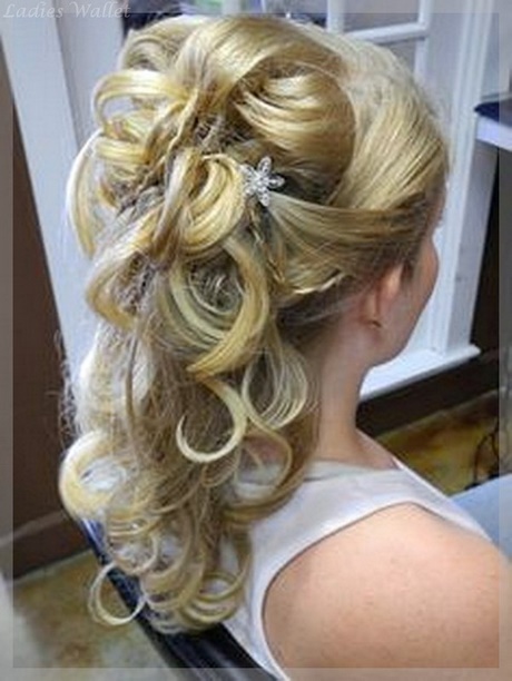 Hochzeit haare offen oder hochgesteckt