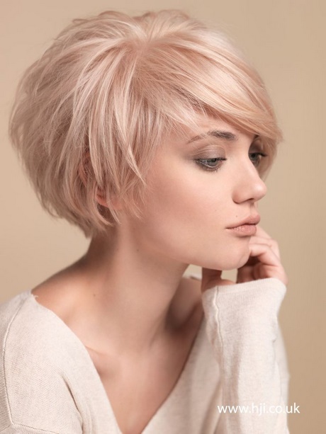 Stufenschnitt für kurze haare