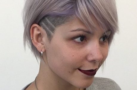 Frisuren für frauen um 50