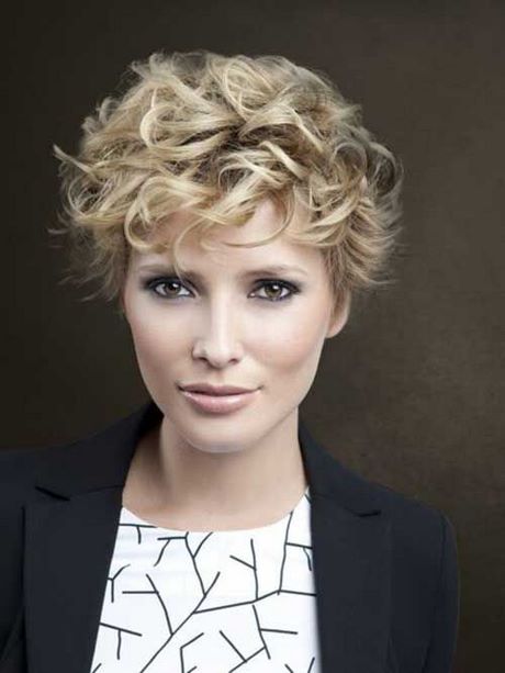 Frisuren kurze lockige haare