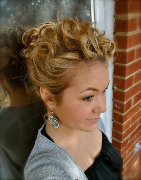 Hochsteckfrisuren kurze haare locken