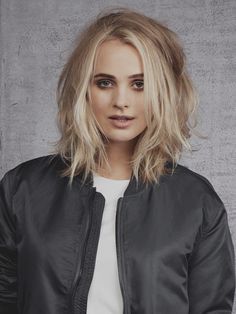 Kurzhaarfrisuren damen blond bilder