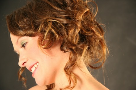 Schicke frisuren mit locken