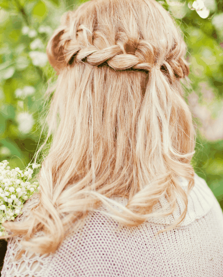 Halboffene haare hochzeit