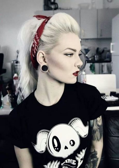 Rockabilly style girl haare