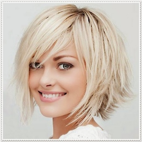 Frisuren halblang mit schrägem pony