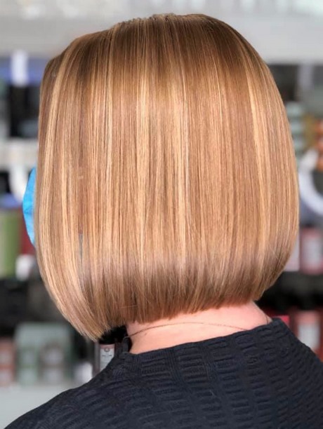 Asymmetrischer bob mit pony