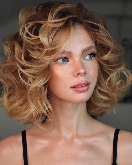 Frisuren halblang locken ab 50