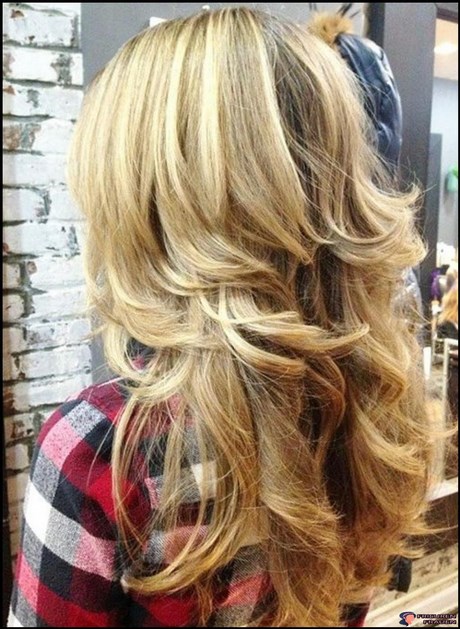 Blonde haare trend 2023