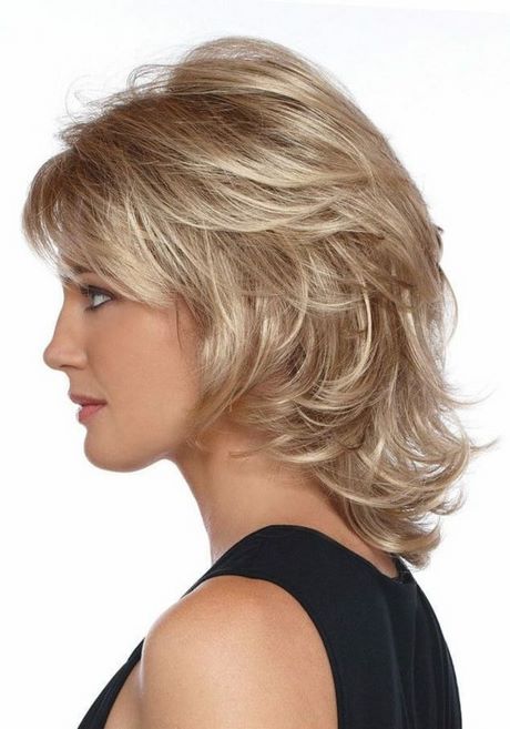 Frisuren 2023 blond mittellang