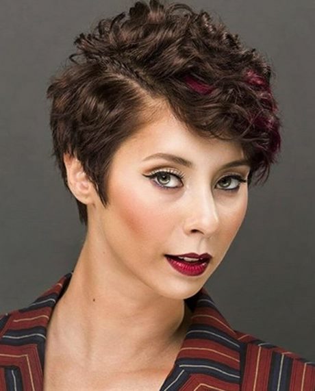 Kurzhaarfrisuren 2023 damen frech trends