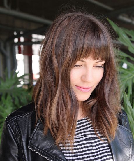 Pony frisuren 2023 lange haare